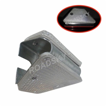 Durable Reflective Guardrail Delineator for Safety
