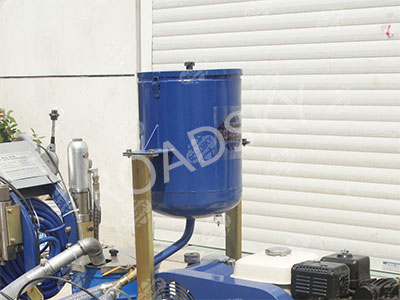 Cold Paint Line Striper Glass Beads Tank