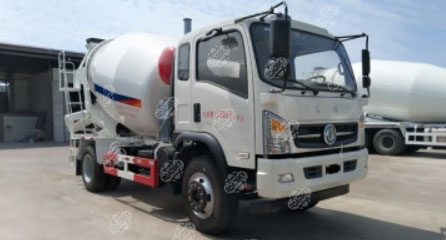 Dongfeng 4X2 5-8 cbm