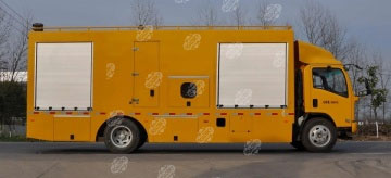 REV5100XXH5 Emergency Vehicle