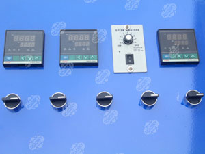 RS-100 Asphalt Crack Sealing Machine Operational Panel