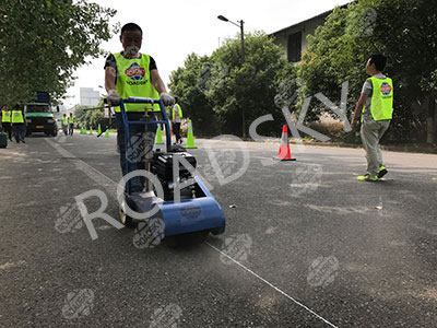 RS-8 Road Marking Cleaning Machine Working On-Site