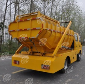 Swing Arm Garbage Truck