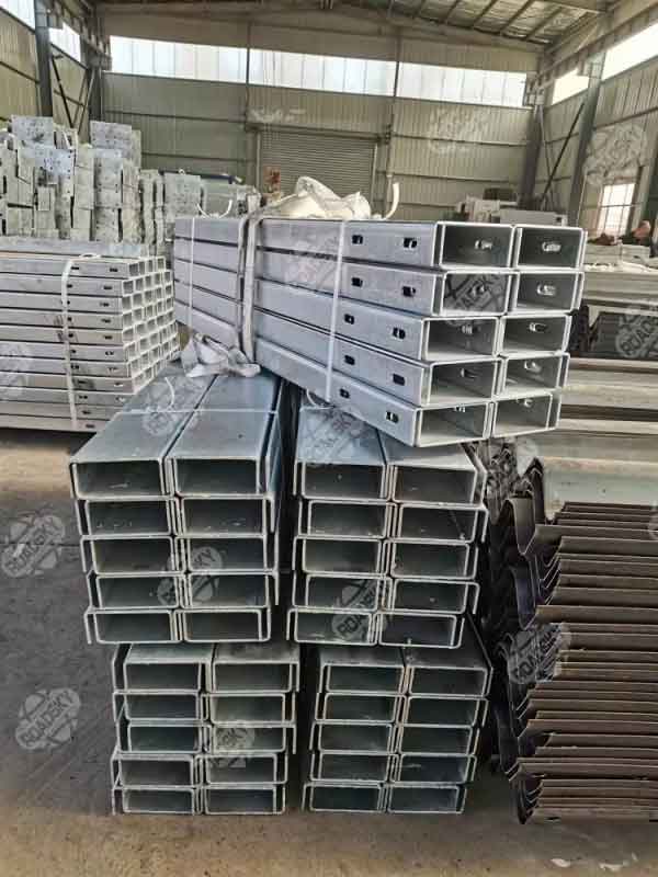 U Post Packing & Delivery