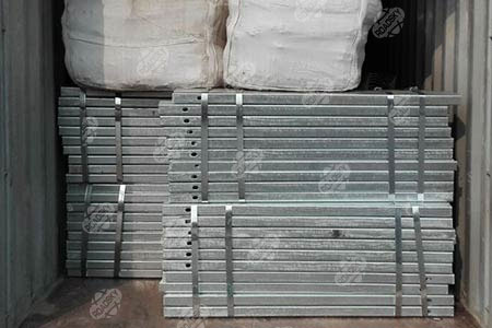 U Post Packing & Delivery